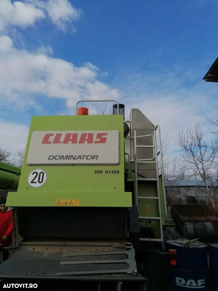 Claas Dominator - 9