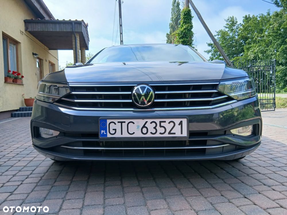 Volkswagen Passat 2.0 TDI SCR Business - 17