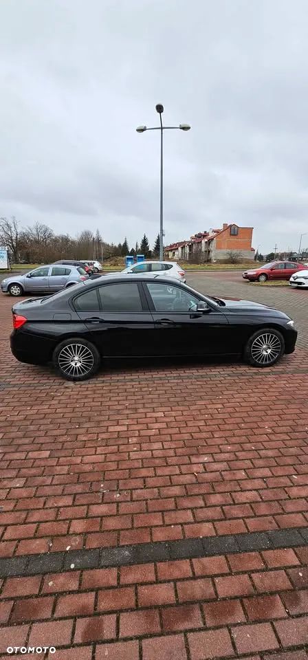 BMW Seria 3 320d Efficient Dynamics - 3