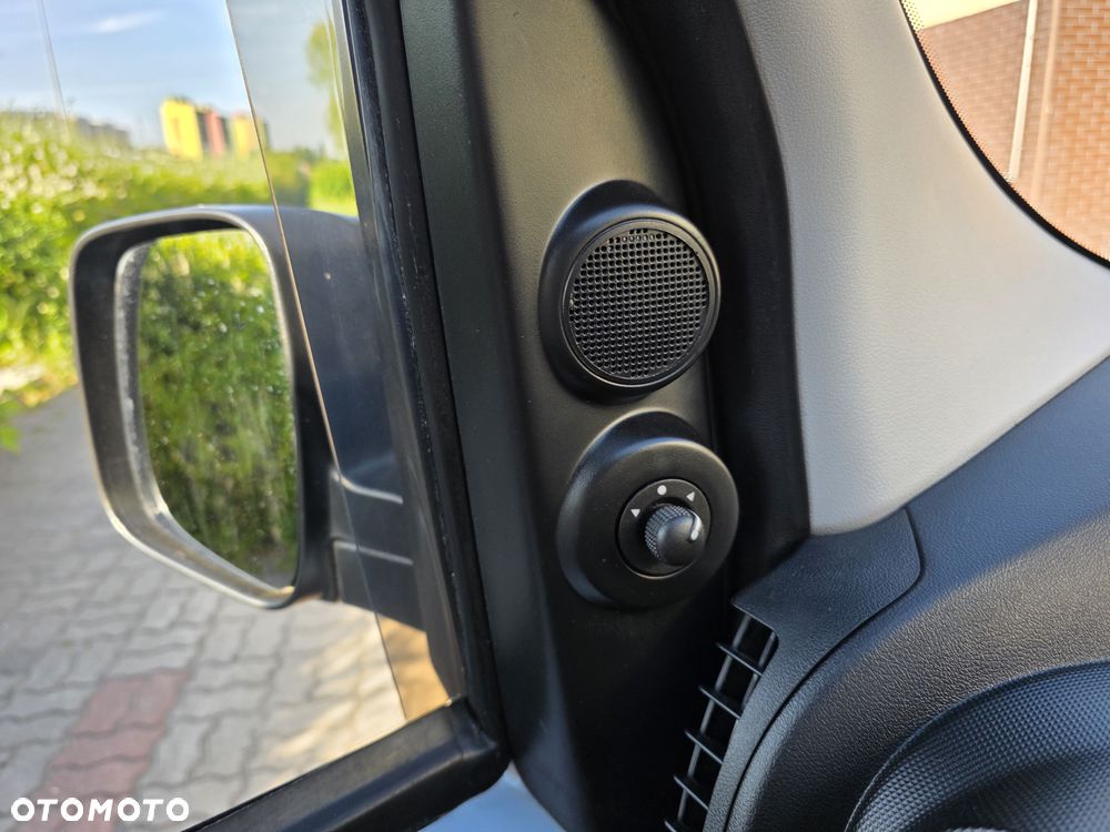 Fiat Qubo 1.4 8V More - 19