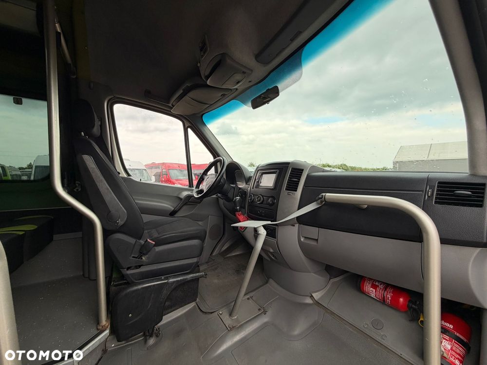 Mercedes-Benz Sprinter 519 - 16