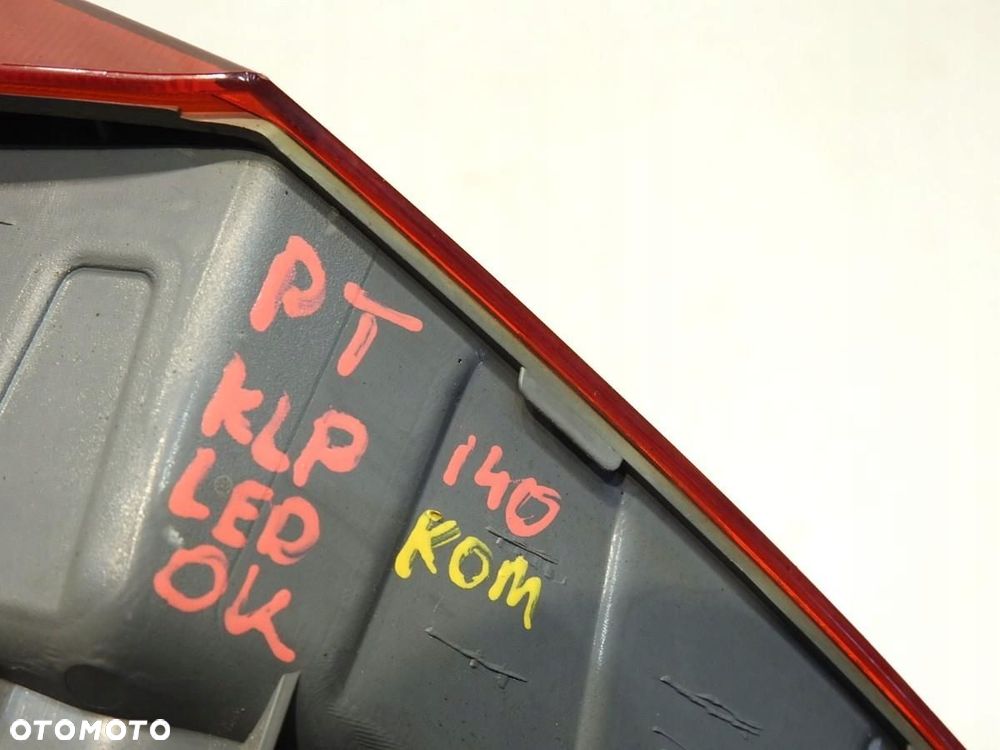 LAMPA KLAPY PRAWY TYŁ HYUNDAI I40 KOMBI 924043Z000 - 2
