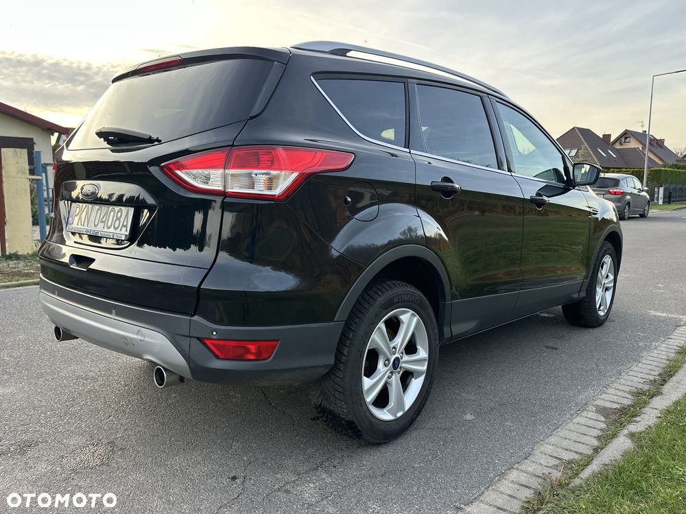 Ford Kuga 2.0 TDCi 2x4 Titanium - 23