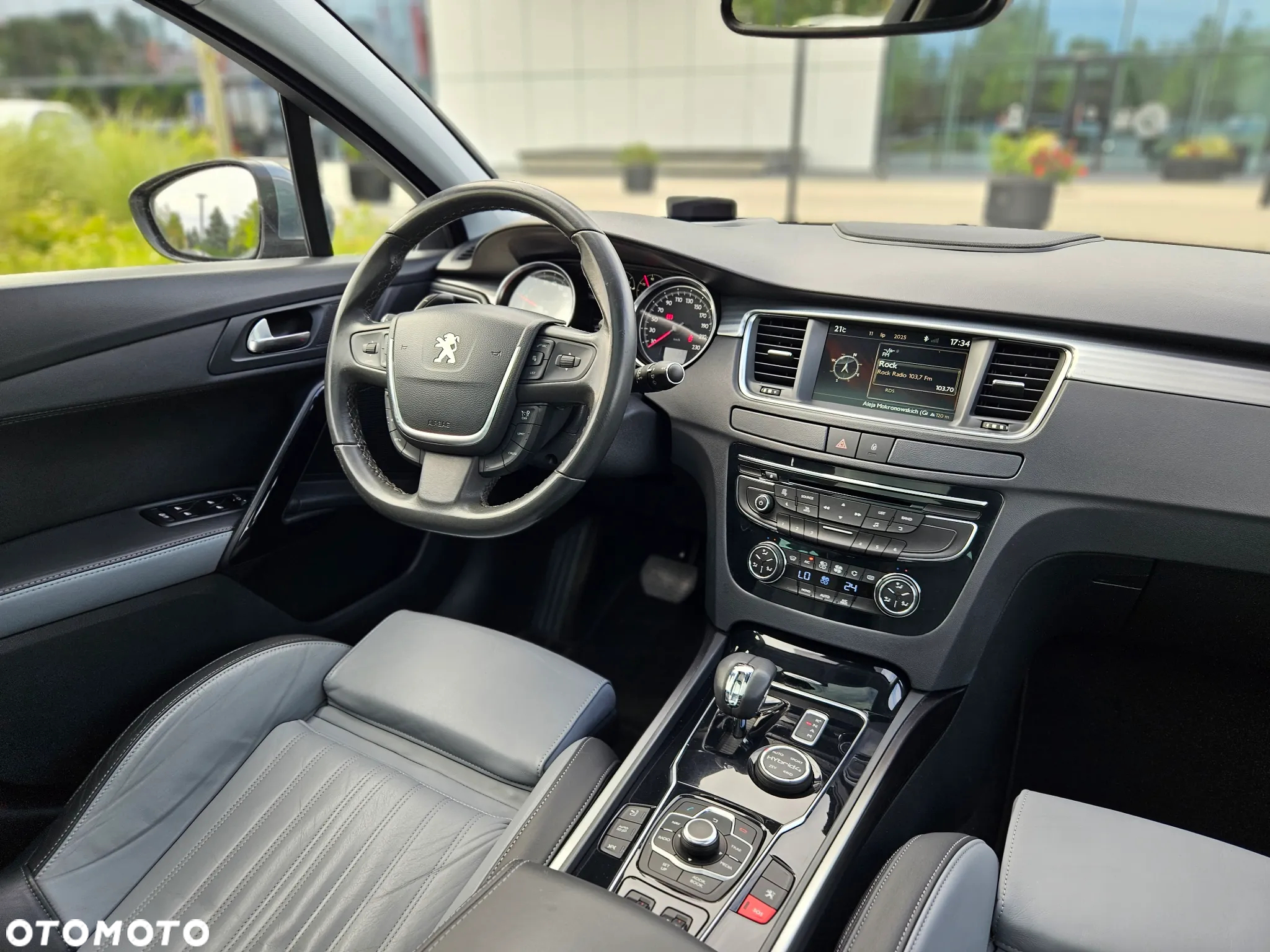 Peugeot 508 RXH Hybrid4 - 23
