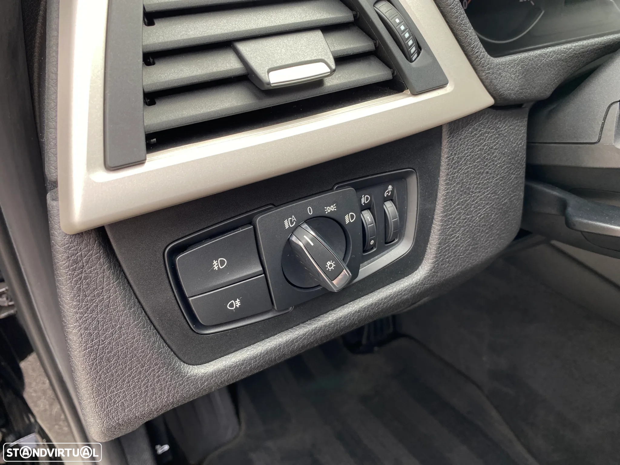 BMW 320 d Touring xDrive Auto - 22