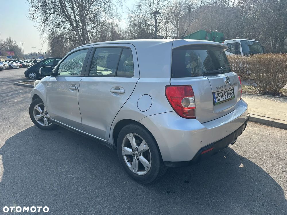 Toyota Urban Cruiser 1.33 Sol - 5