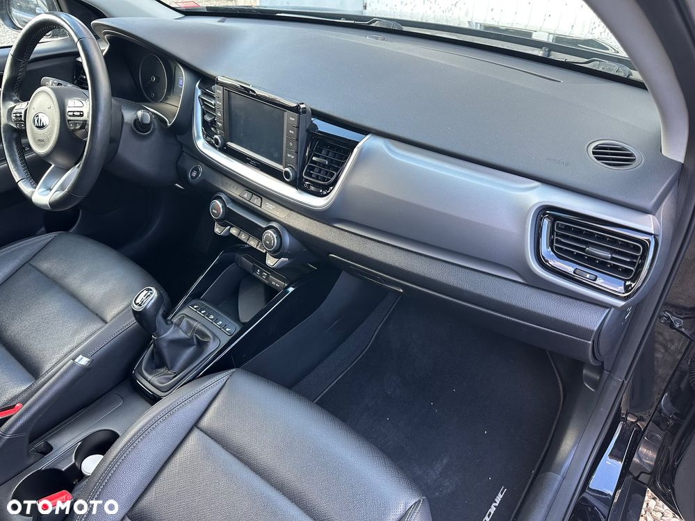 Kia Stonic - 36