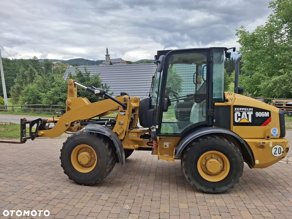 Caterpillar 906M - 4