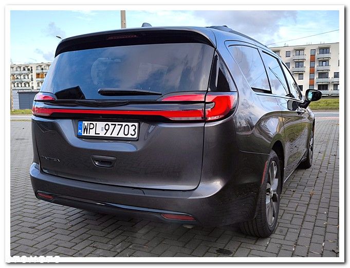 Chrysler Pacifica - 13