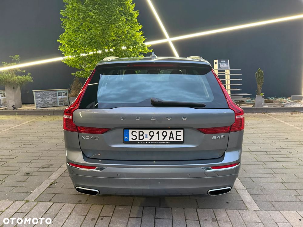 Volvo XC 60 B4 D AWD Inscription - 18