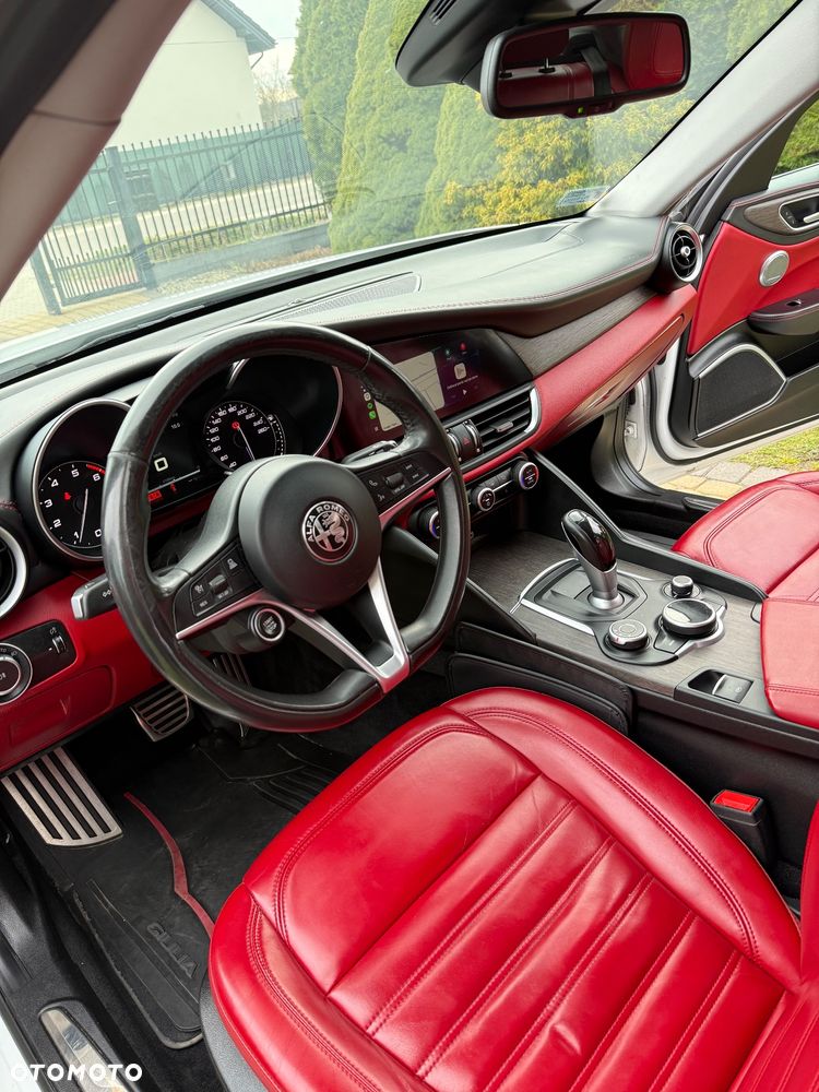 Alfa Romeo Giulia 2.0 Turbo Veloce Q4 - 33