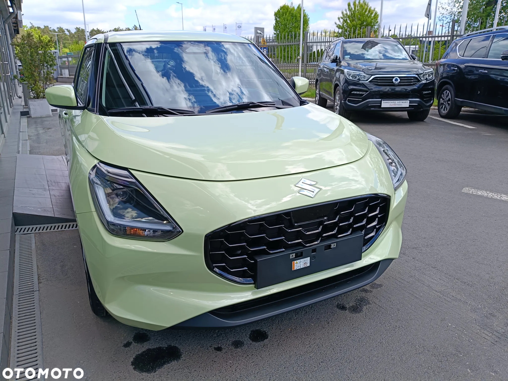 Suzuki Swift 1.2 Dualjet SHVS Premium Plus - 3