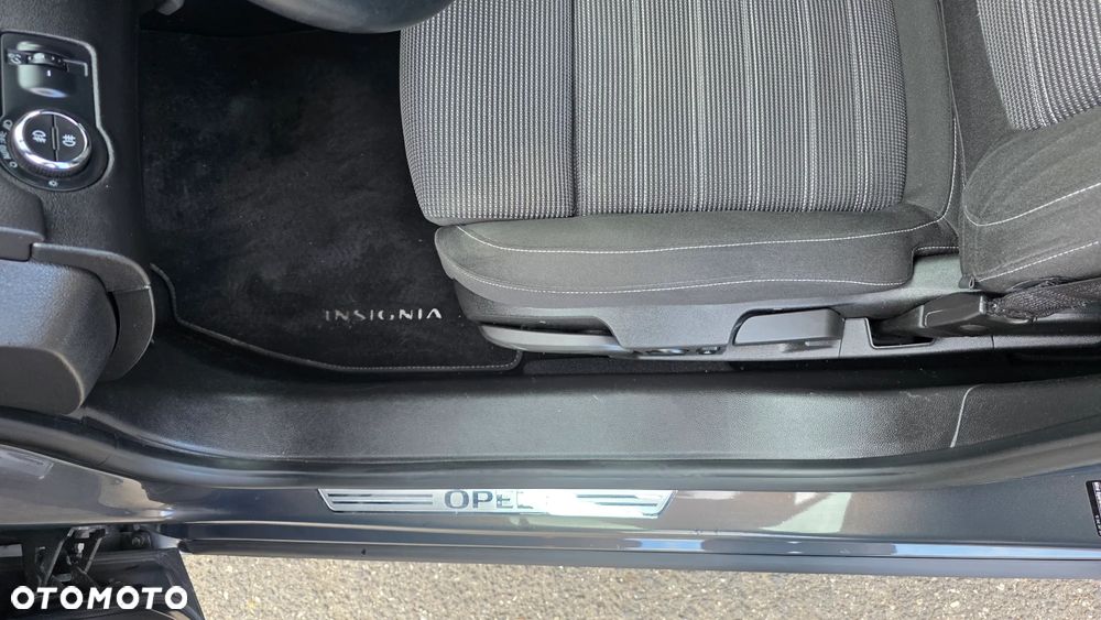 Opel Insignia 2.0 CDTI Cosmo - 13