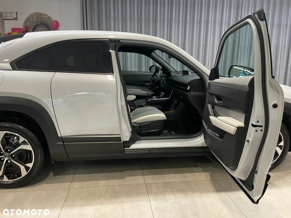 Mazda MX-30 PHEV Makoto - 13