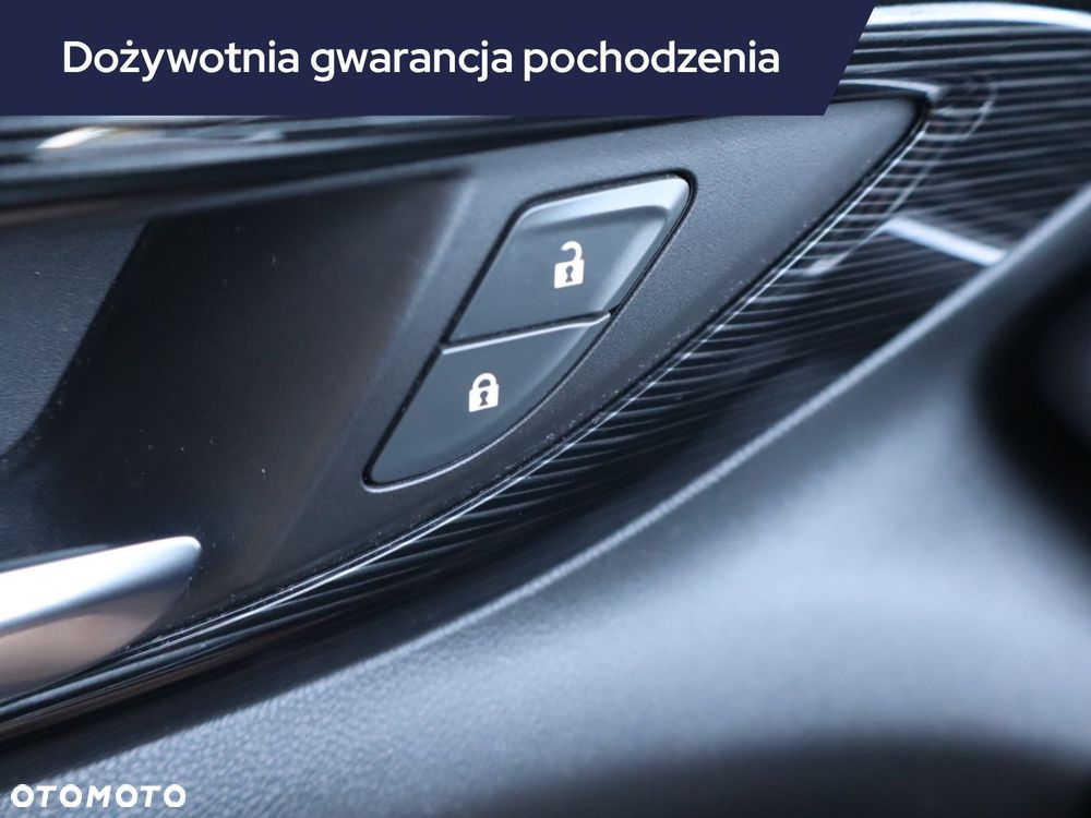 Opel Insignia - 17