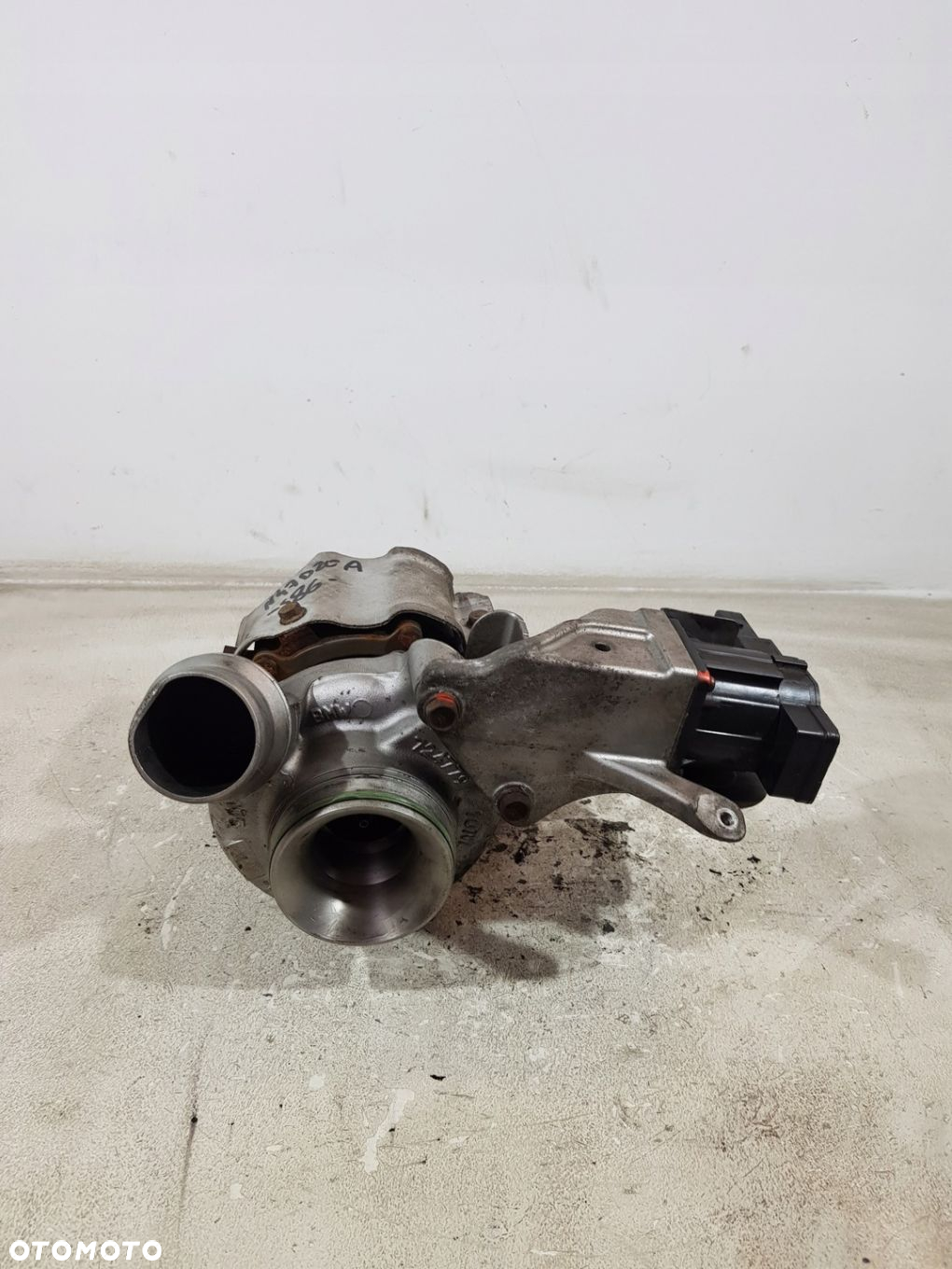 TURBOSPRĘŻARKA TURBINA 724779 BMW E90 E91 E87 E60 2.0D N47D20A - 2
