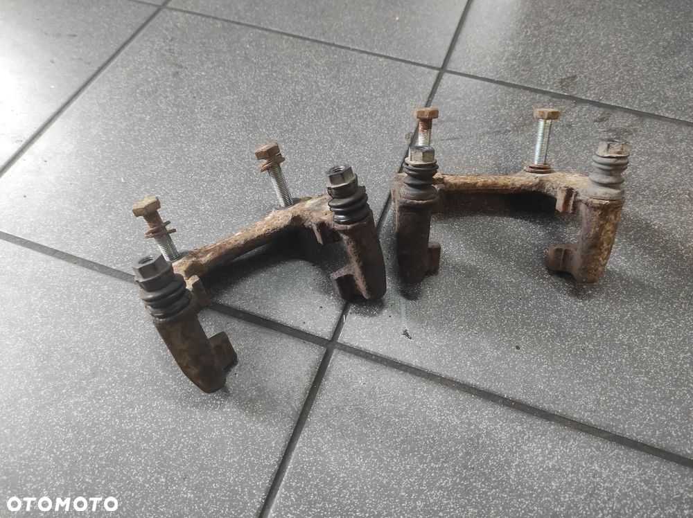 JARZMO HAMULCOWE TYŁ TYLNE KOMPLET POD TARCZĘ WENTYLOWANĄ VW GOLF 4 BORA AUDI A3 8L TT 8N  SEAT LEON 1 TOLEDO 2 SKODA OCTAVIA 1 WYSYŁKA !!!!!! - 1
