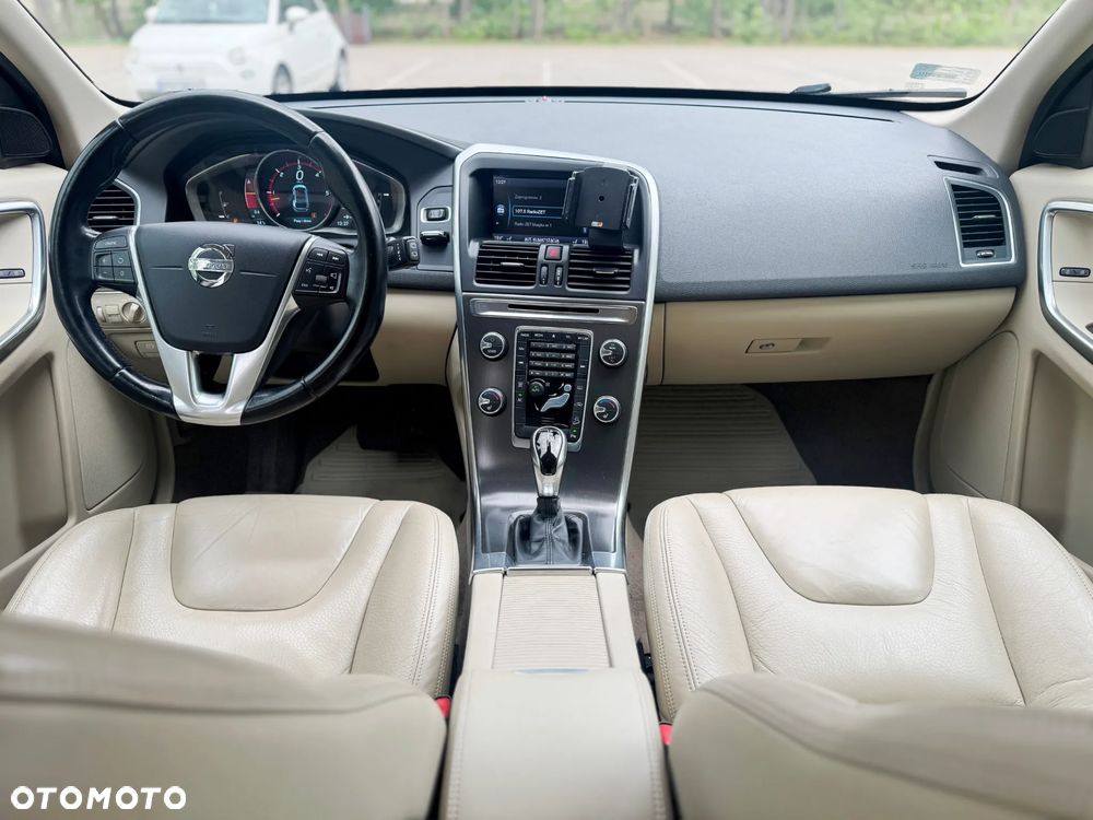 Volvo XC 60 2.4D AWD Summum - 20