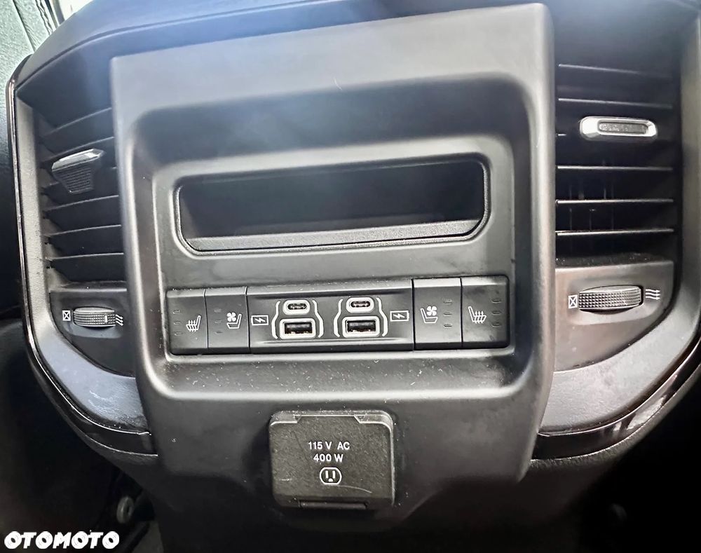 RAM 1500 5.7 Crew Cab Limited - 27