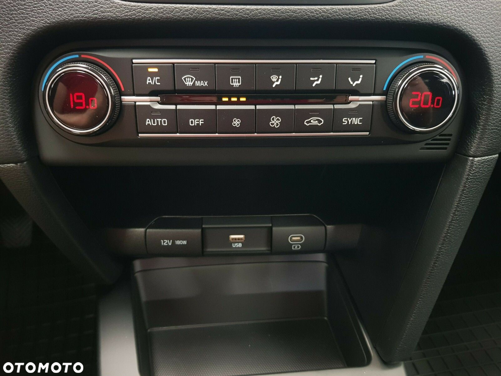 Kia Ceed 1.5 T-GDI M DCT - 23
