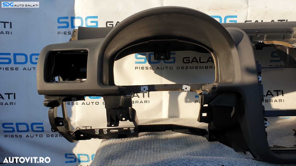 Plansa Bord Goala Dezechipata Volkswagen Golf 5 2004 - 2008 Cod 1K1858295 - 3