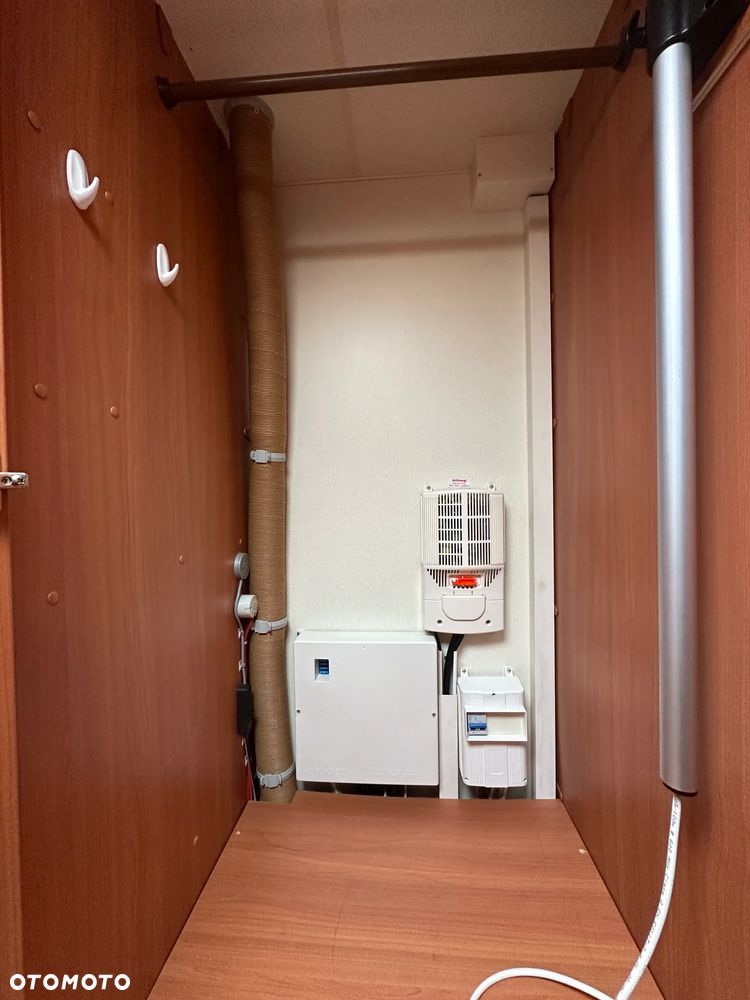 Hobby 560 WLU z napędem i markizą FIAMMA elektryczną. !!! RATY !!! - 20