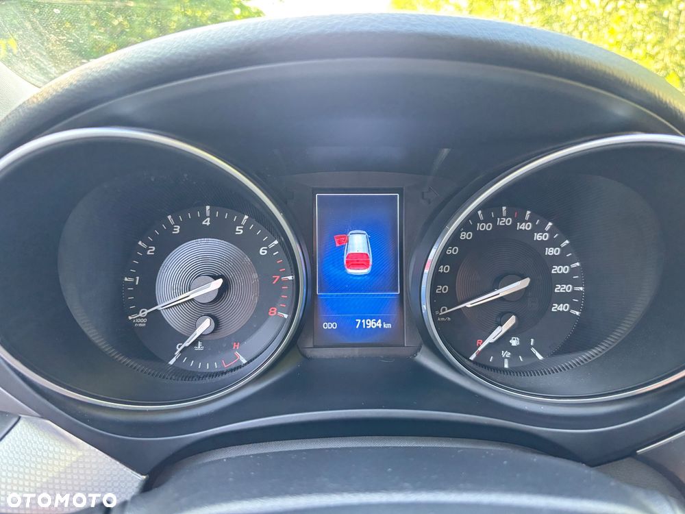 Toyota Avensis 1.8 Selection MS - 14