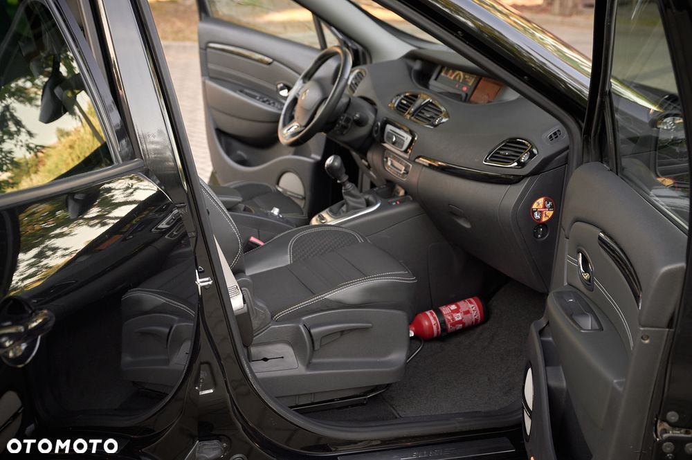 Renault Grand Scenic ENERGY dCi 110 S&S Bose Edition - 21
