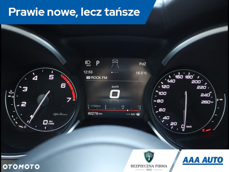 Alfa Romeo Stelvio - 12
