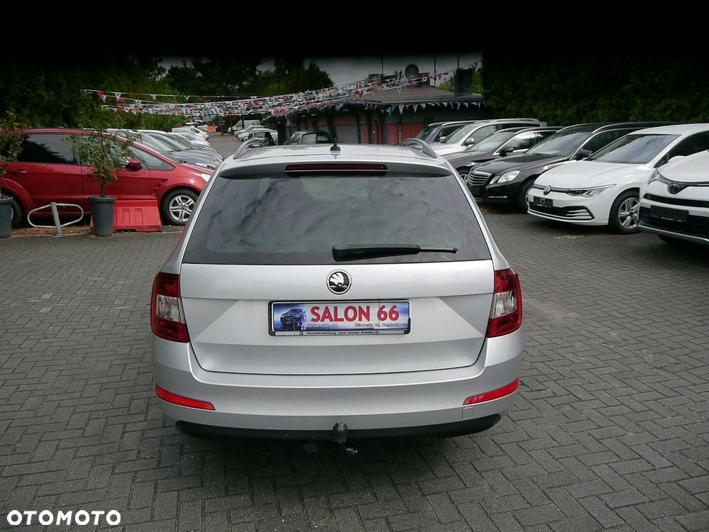Skoda Octavia 2.0 TDI Sportline - 16