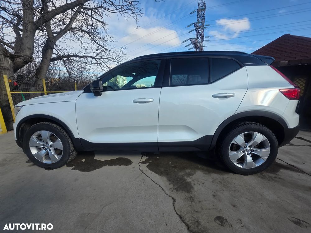 Volvo XC 40 B4 AT8 AWD Mild Hybrid Inscription - 1