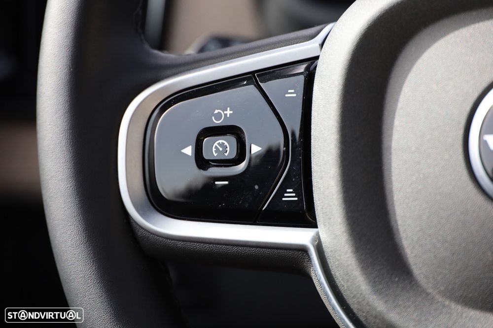 Volvo XC 90 2.0 T8 PHEV Plus Bright AWD - 32