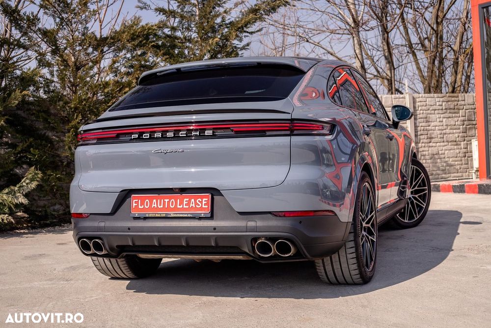 Porsche Cayenne Coupe S E-Hybrid - 6