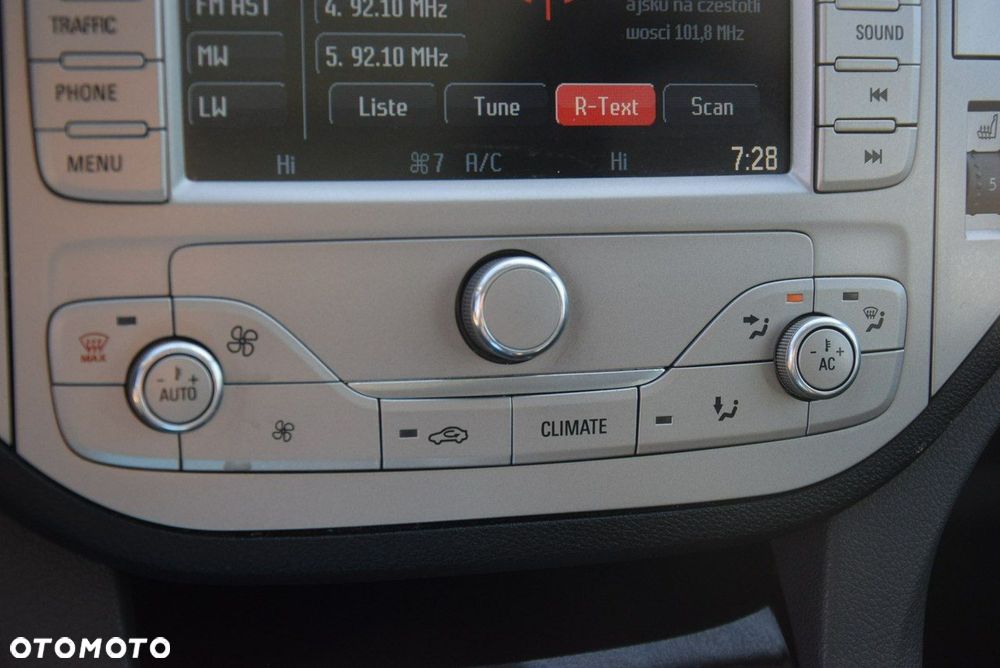 Ford Kuga 2.0 TDCi 4x4 Titanium - 32