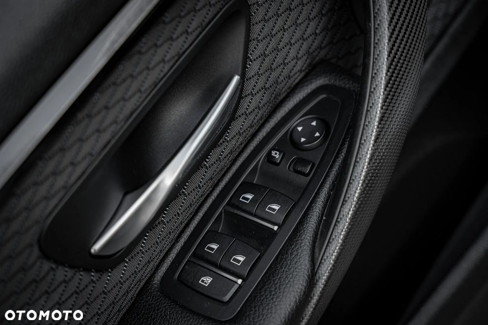 BMW Seria 4 420d xDrive M Sport - 25