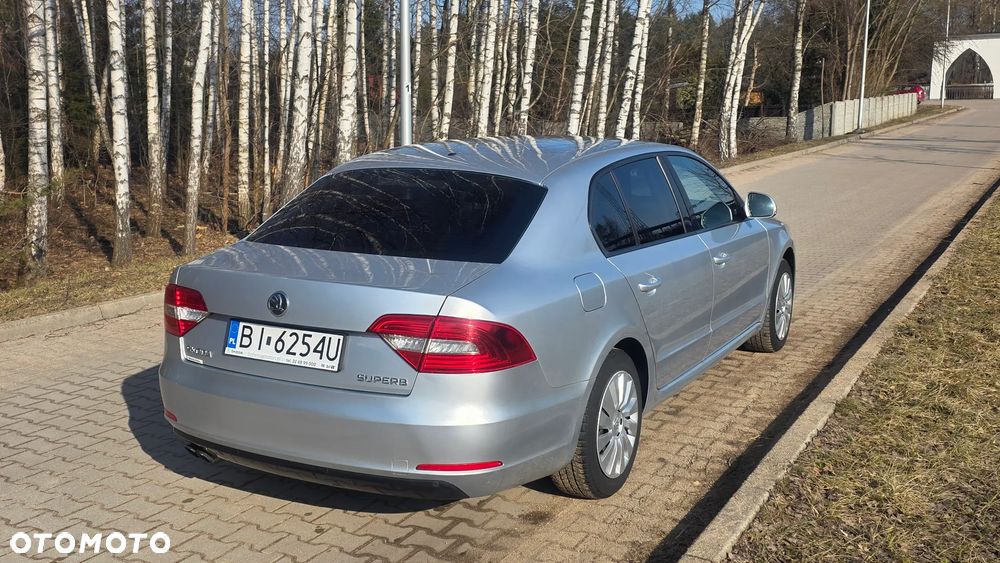 Skoda Superb 1.8 TSI Active DSG - 5