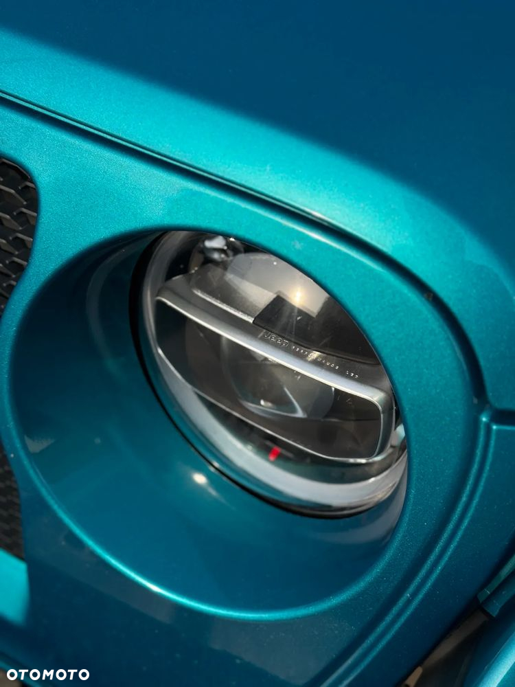 Jeep Wrangler - 16