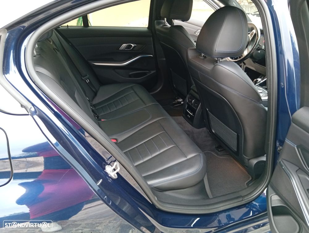 BMW 330 - 9