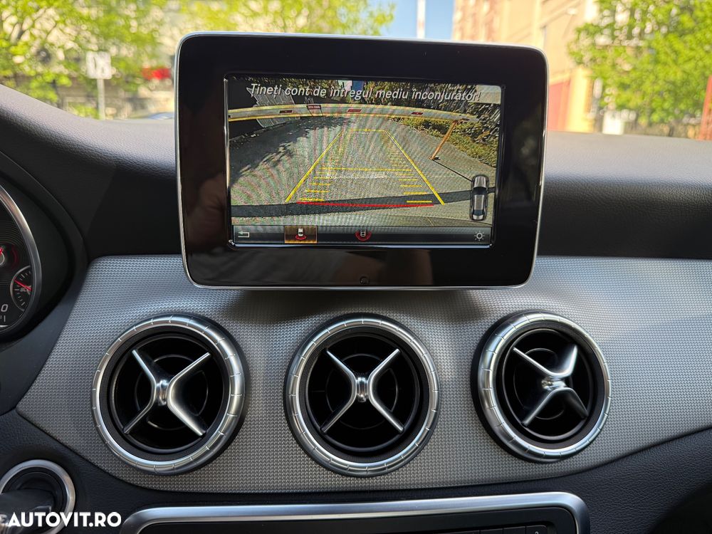Mercedes-Benz CLA 180 - 6