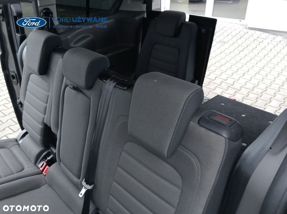 Ford Tourneo Connect - 22
