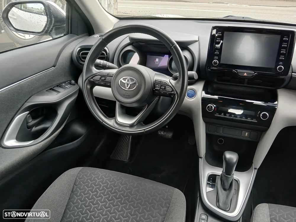 Toyota Yaris Cross 1.5 HDF Comfort Plus - 15