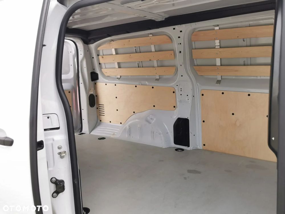 Citroën Jumpy Combi XS BlueHDi 100 - 17