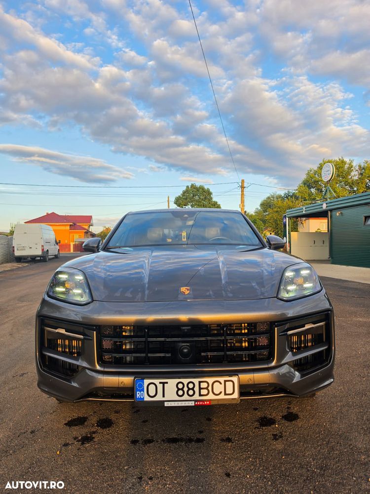 Porsche Cayenne Coupe E-Hybrid - 1