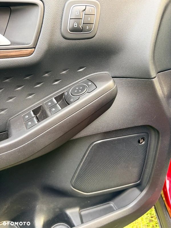 Ford Escape - 13