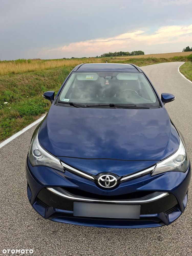 Toyota Avensis - 11