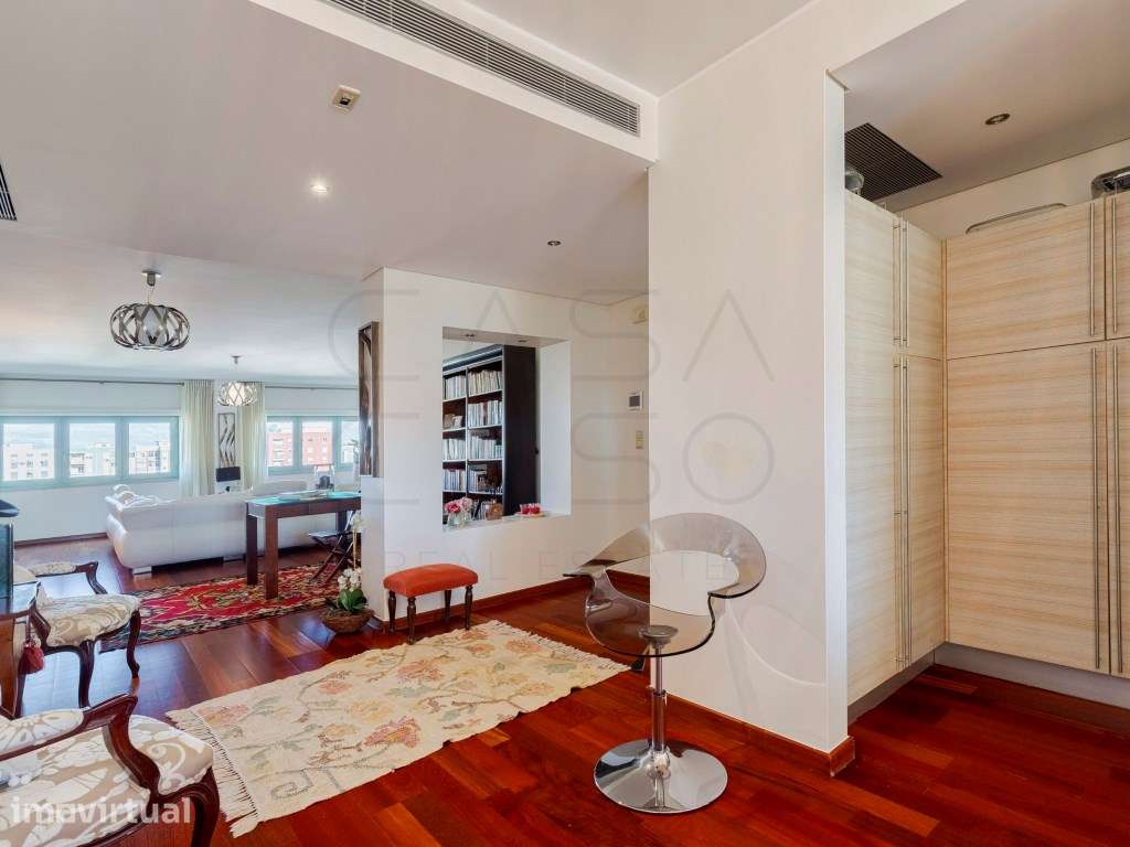 Exclusivo Apartamento T4 no Liceu Residence | 6º Andar | Garagem em... - Grande imagem: 2/39