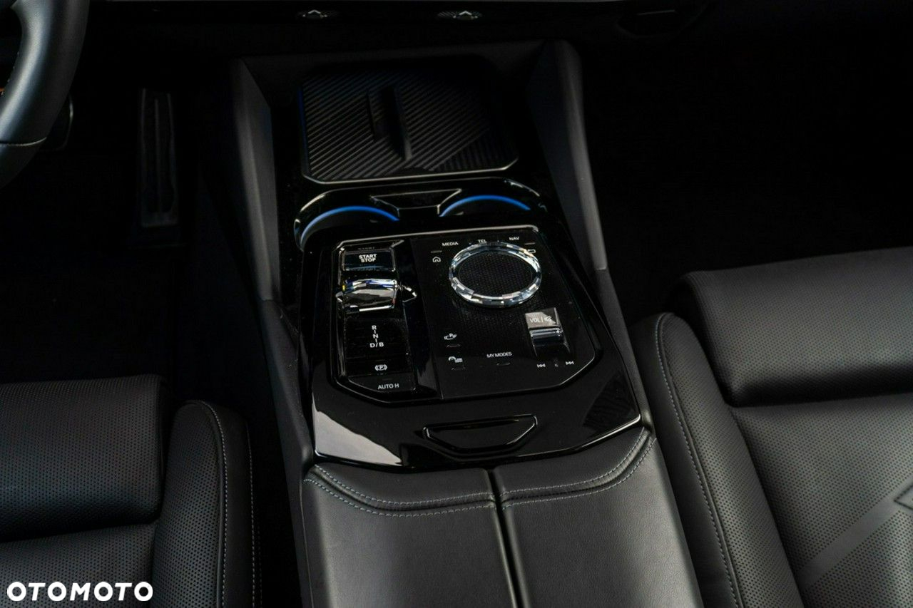 BMW i5 - 16