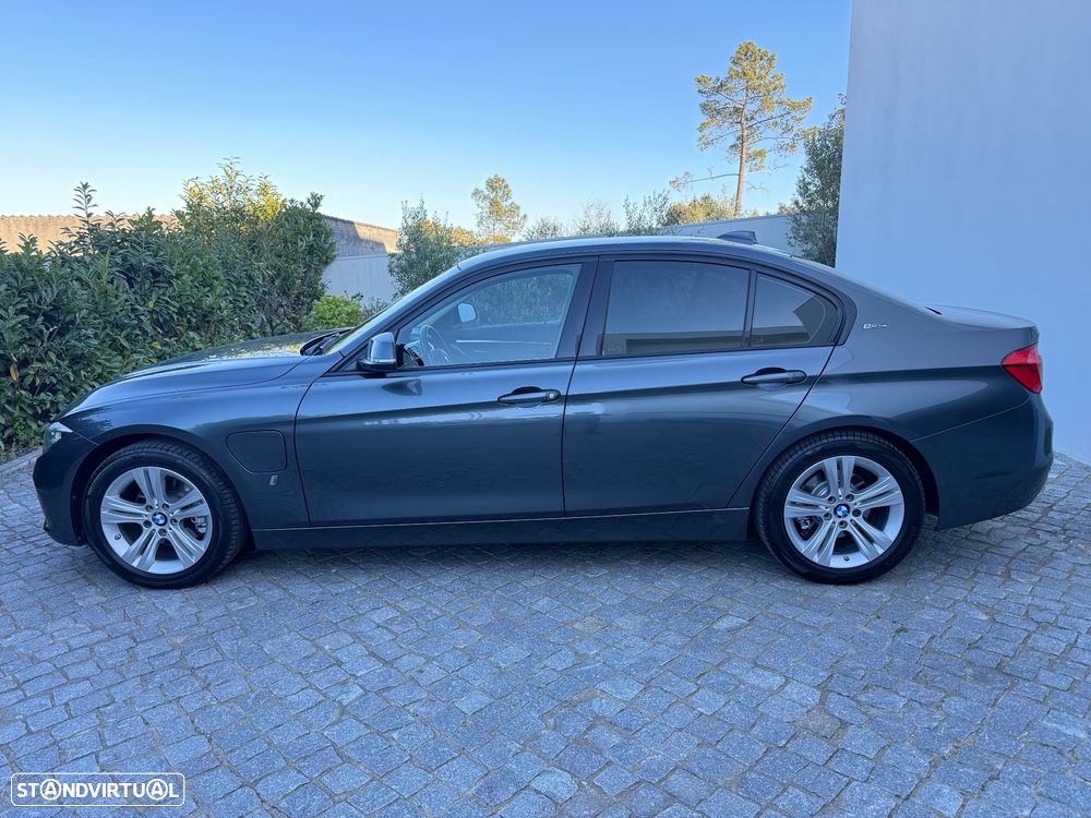 BMW 330 - 12