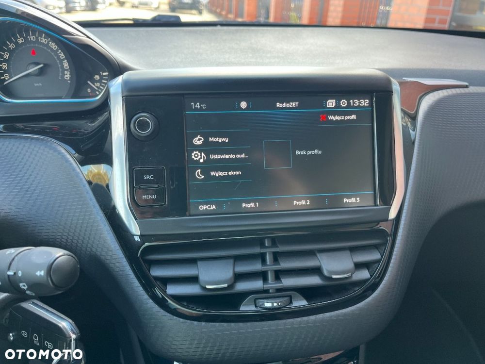 Peugeot 2008 1.2 Pure Tech GPF Allure S&S EAT6 - 16