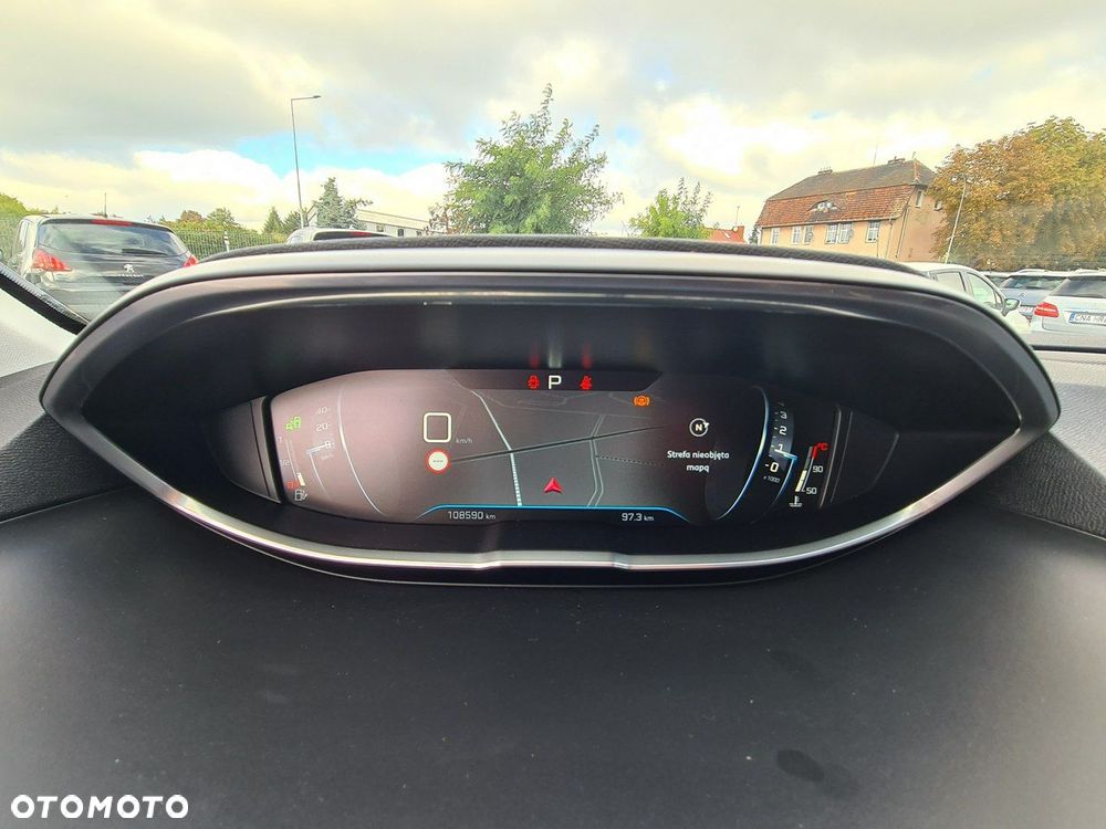 Peugeot 3008 1.2 PureTech Allure S&S EAT6 - 20